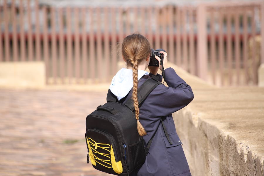 Unos cien fotógrafos participan en este concurso, organizado por 'La Verdad'
