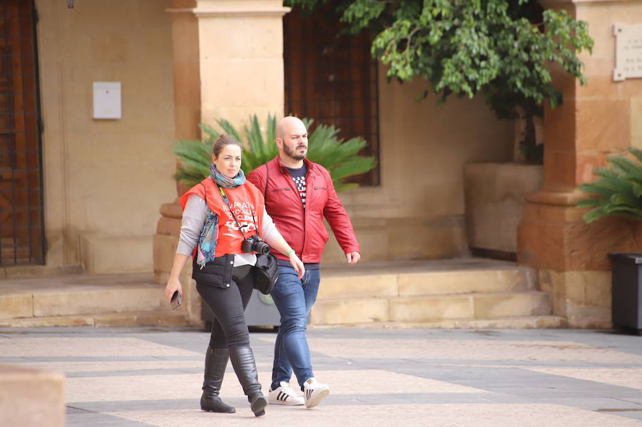 Unos cien fotógrafos participan en este concurso, organizado por 'La Verdad'