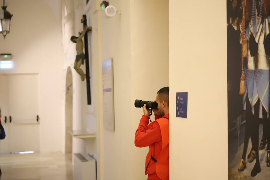 Unos cien fotógrafos participan en este concurso, organizado por 'La Verdad'