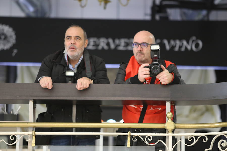 Unos cien fotógrafos participan en este concurso, organizado por 'La Verdad'