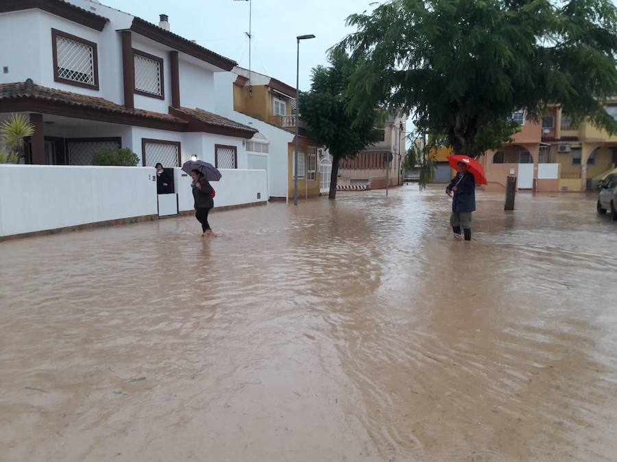 Estragos de la lluvia en Los Alcázares.