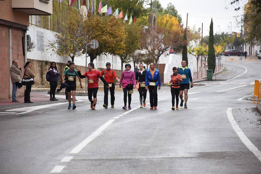 Rafael Guirao se lleva la IV Vuelta al Santuario Virgen de la Esperanza con un tiempo de 46:43, por los 1:03:34 para la ganadora femenina, Antonia María Zapata