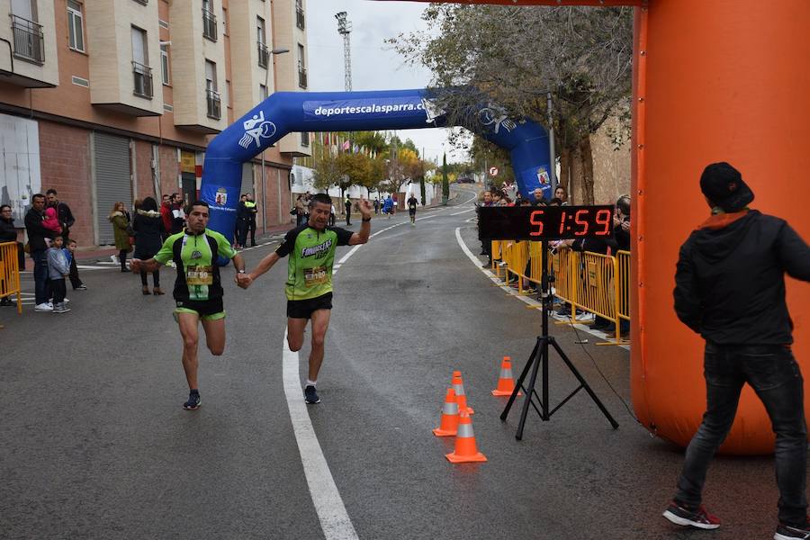 Rafael Guirao se lleva la IV Vuelta al Santuario Virgen de la Esperanza con un tiempo de 46:43, por los 1:03:34 para la ganadora femenina, Antonia María Zapata