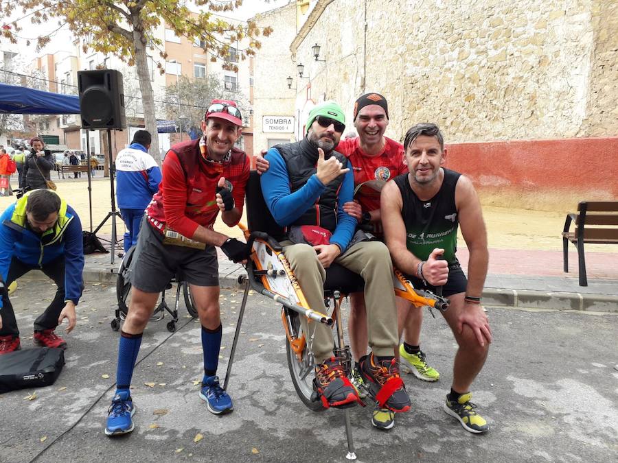 Rafael Guirao se lleva la IV Vuelta al Santuario Virgen de la Esperanza con un tiempo de 46:43, por los 1:03:34 para la ganadora femenina, Antonia María Zapata