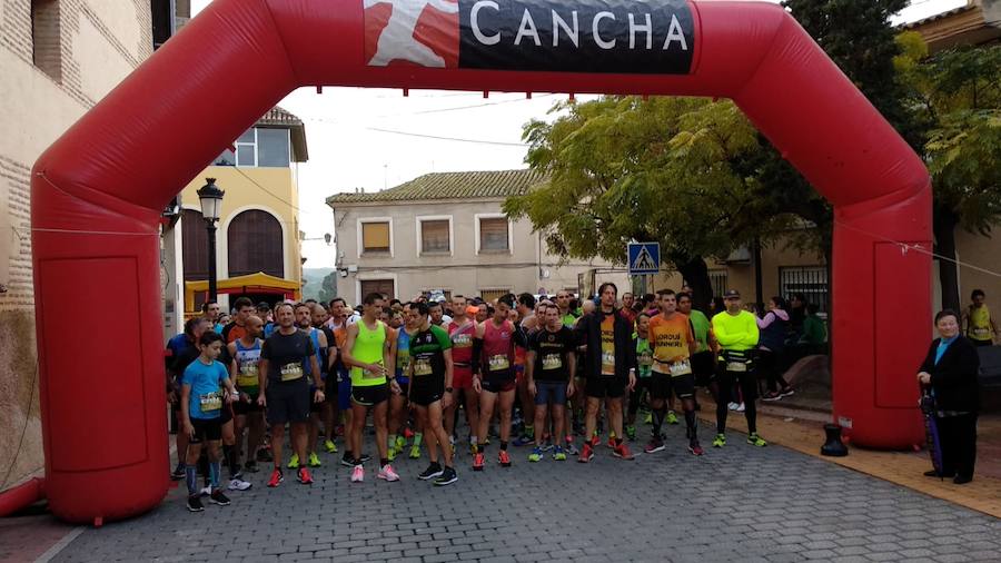 Rafael Guirao se lleva la IV Vuelta al Santuario Virgen de la Esperanza con un tiempo de 46:43, por los 1:03:34 para la ganadora femenina, Antonia María Zapata