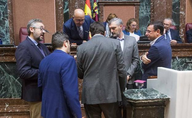 Los portavoces de los grupos políticos, este jueves, en la Asamblea.