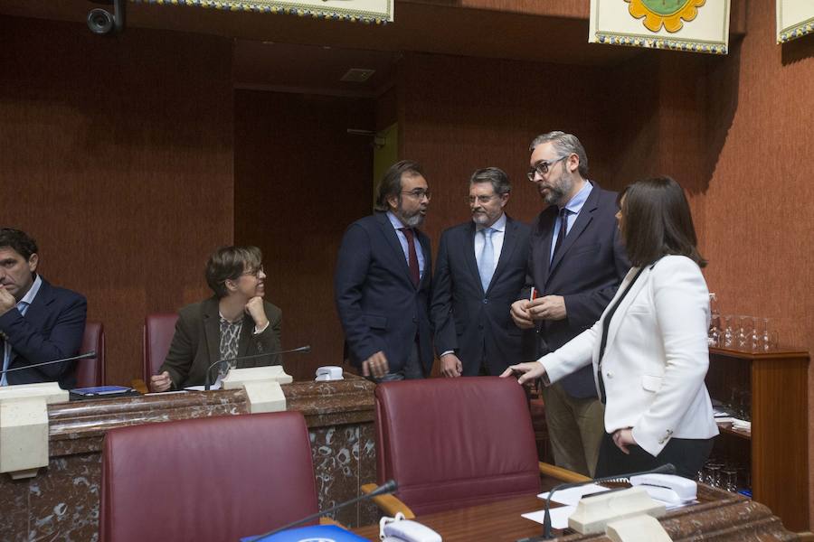 Los portavoces se han reunido en la mañana de este jueves para concretar el orden de las mociones.