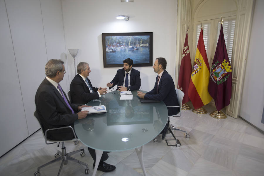 Los portavoces se han reunido en la mañana de este jueves para concretar el orden de las mociones.