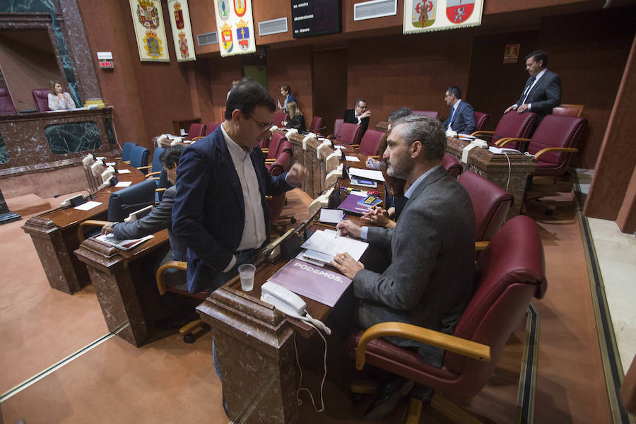 Los portavoces se han reunido en la mañana de este jueves para concretar el orden de las mociones.