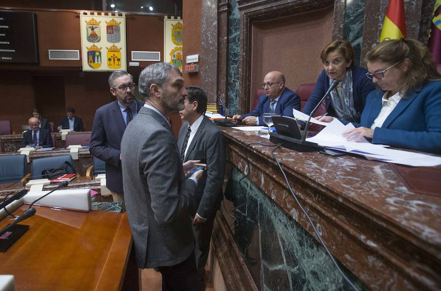 Los portavoces se han reunido en la mañana de este jueves para concretar el orden de las mociones.