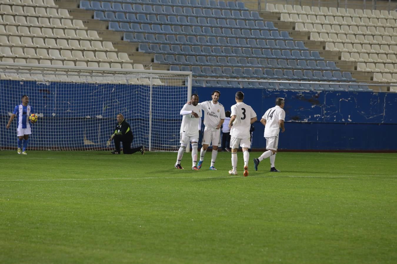 Partidazo en el Artés con motivo del Patrón de Lorca entre las leyendas del Lorca que entrenó Unai Emery y las del Real Madrid