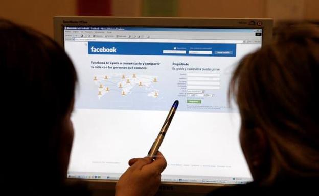 El Parlamento británico confisca miles de documentos internos de Facebook