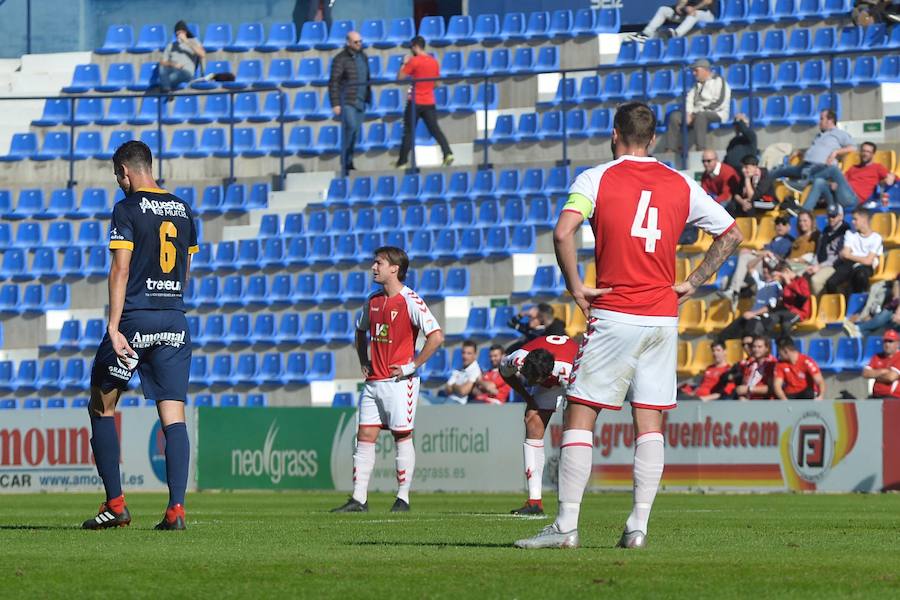 Los universitarios ganaron gracias a los goles de Kilian Grant y de Isi Ros, la expulsión de este último en la segunda parte marcó el dominio final de los de Herrero, que no aprovecharon la superioridad para empatar el encuentro