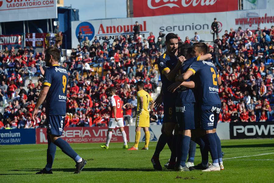 Los universitarios ganaron gracias a los goles de Kilian Grant y de Isi Ros, la expulsión de este último en la segunda parte marcó el dominio final de los de Herrero, que no aprovecharon la superioridad para empatar el encuentro