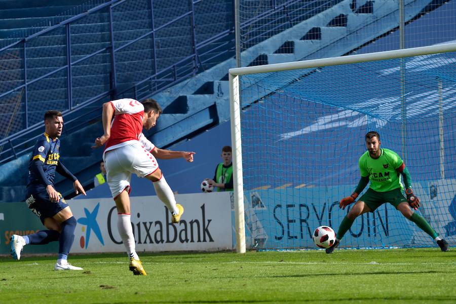 Los universitarios ganaron gracias a los goles de Kilian Grant y de Isi Ros, la expulsión de este último en la segunda parte marcó el dominio final de los de Herrero, que no aprovecharon la superioridad para empatar el encuentro