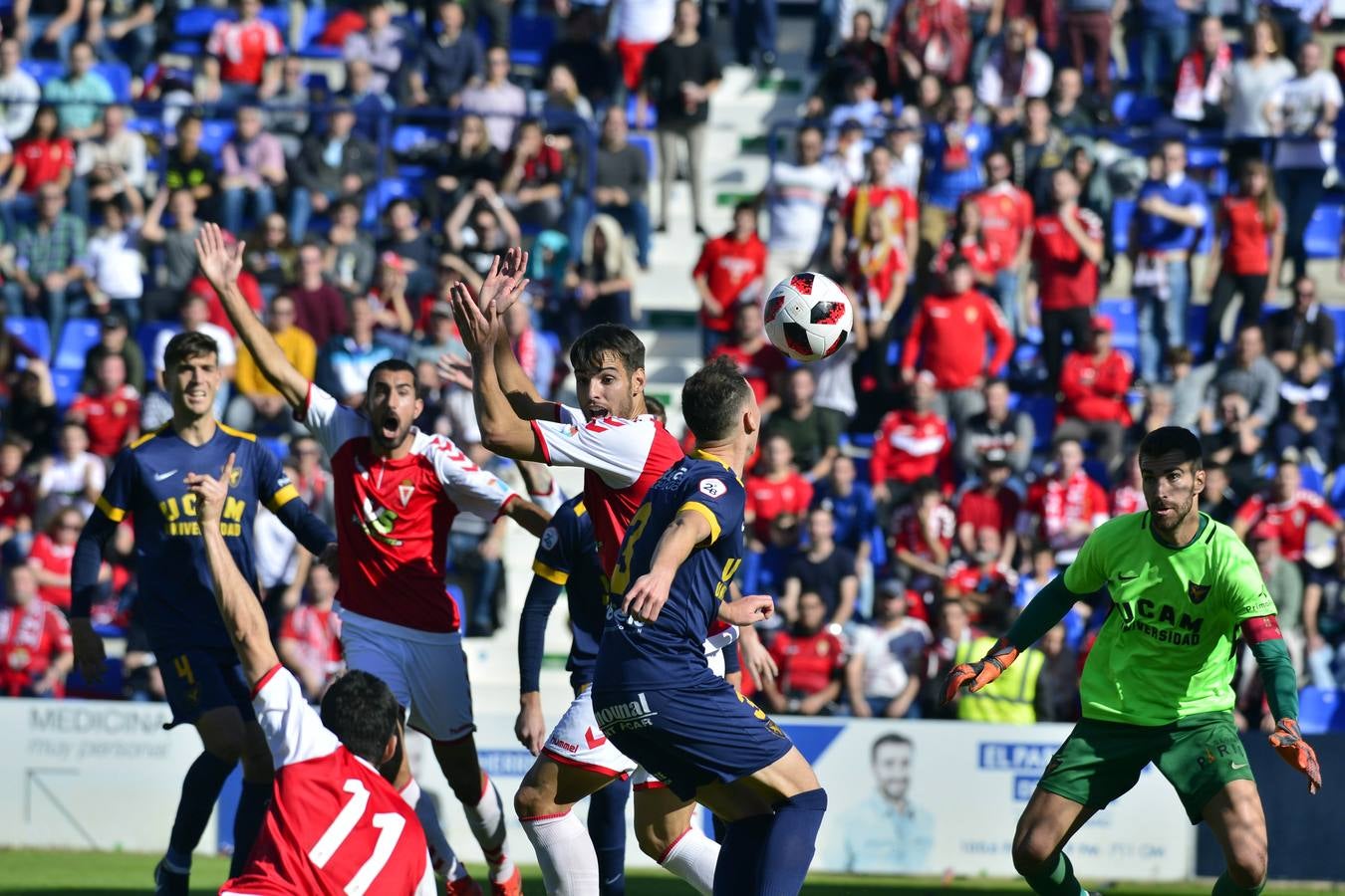 Los universitarios ganaron gracias a los goles de Kilian Grant y de Isi Ros, la expulsión de este último en la segunda parte marcó el dominio final de los de Herrero, que no aprovecharon la superioridad para empatar el encuentro