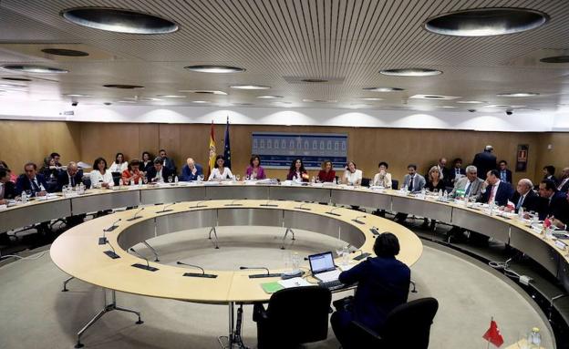 Reunión de los consejeros de Hacienda de las comunidades autónomas en julio. 