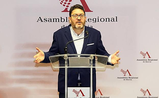 Miguel Sánchez, potavoz regional de Ciudadanos, durante la rueda de prensa de este martes.