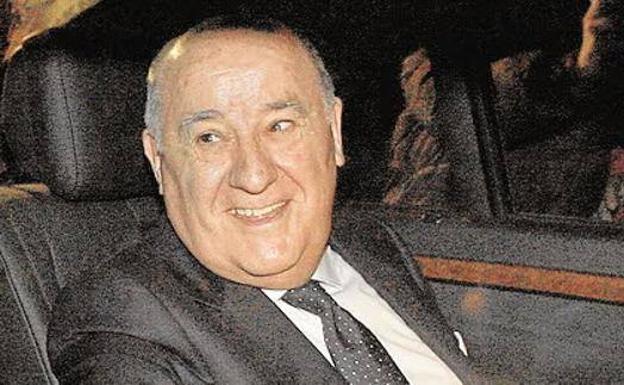 Sale a la luz una donación de Amancio Ortega que habían guardado en secreto