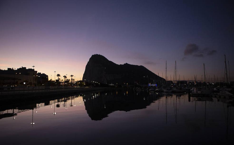 Vista de Gibraltar desde la zona española. 