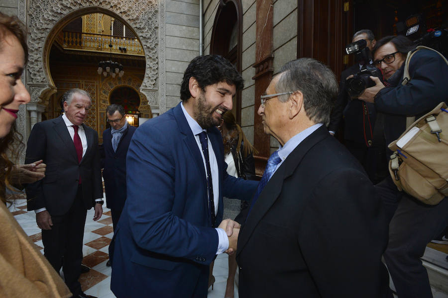 El jefe del Ejecutivo regional, Fernando López Miras, anuncia durante su intervención en el Foro Nueva Murcia que el Consejo de Gobierno estudiará este miércoles el recurso contra el 'trasvase cero'