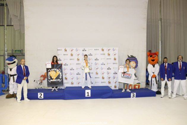 Elena Martínez, Elena Ruiz y Pablo Pastor fueron los representantes de la entidad murciana, que consiguió una medalla de plata y dos de bronce