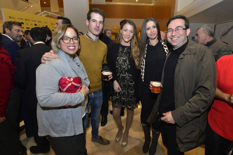 El Auditorio Víctor Villegas se llena de sentimientos desbordados en la ceremonia de entrega de la tercera edición de los Premios de Gastronomía convocados por 'La Verdad'