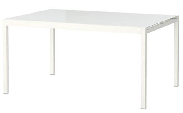 El modelo de mesa retirado por Ikea.