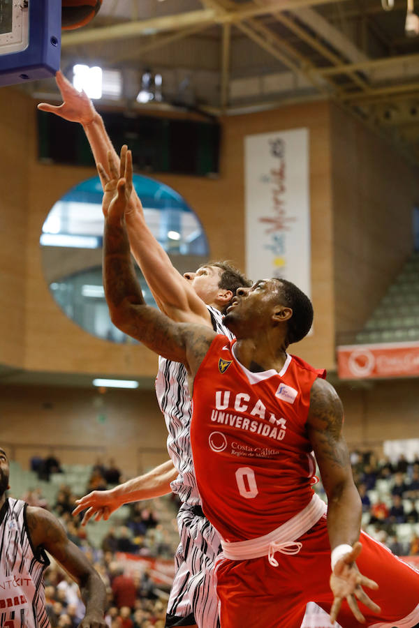 Los de Javier Juárez derrotaron al equipo madrileño en uno de los mejores partidos del conjunto universitario en lo que va de Liga Endesa