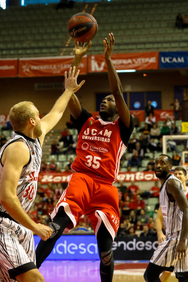 Los de Javier Juárez derrotaron al equipo madrileño en uno de los mejores partidos del conjunto universitario en lo que va de Liga Endesa