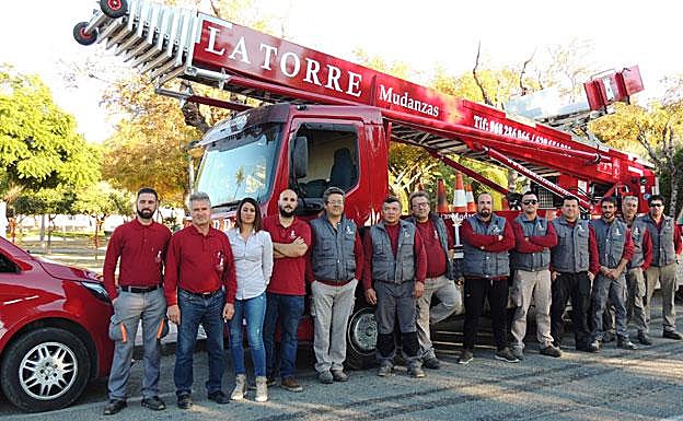 La empresa cuenta con 12 trabajadores con amplia experiencia en el sector