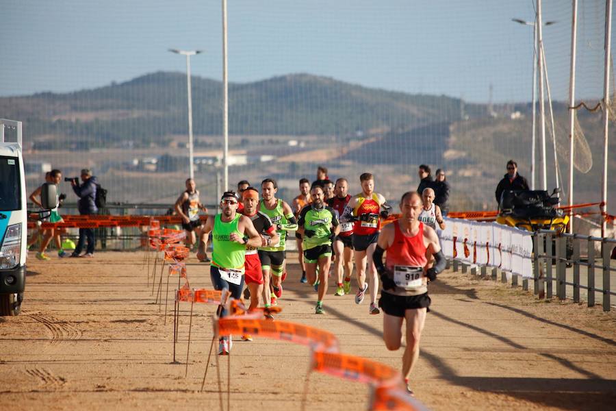 El corredor de Baréin y la etíope ganan con autoridad la carrera en el Altiplano | La prueba, incluida en el calendario de campo a través de la Federación Española, reunió a 2.000 atletas de catorce categorías 