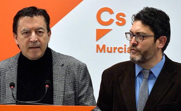 Juan José Molina y Miguel Sánchez, en rueda de prensa este martes.