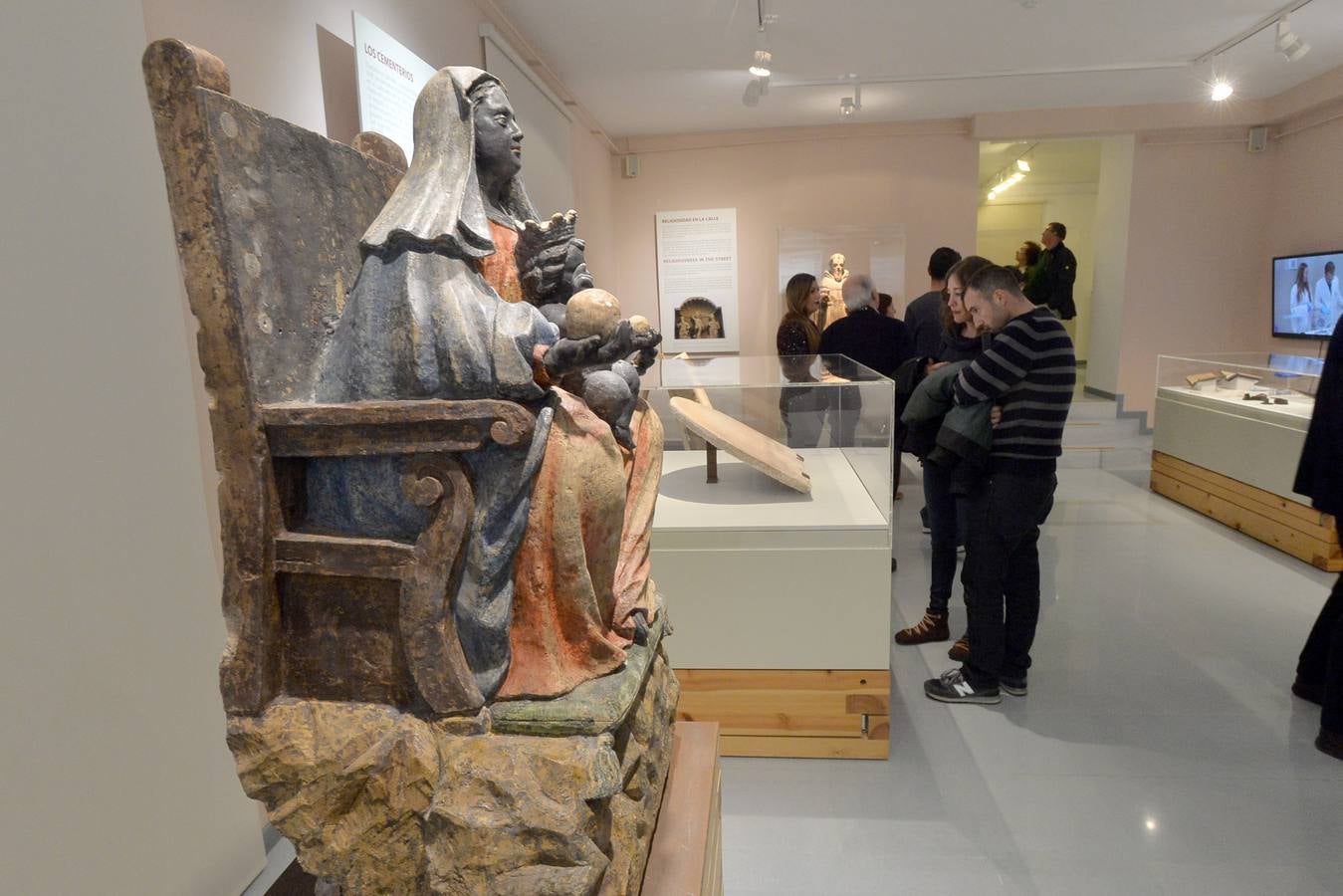 El arte sacro protagoniza una exposición temporal en el Museo Arqueológico de Lorca