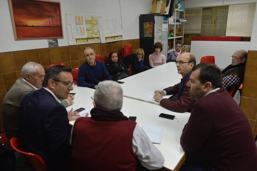 El delegado del Gobierno ha garantizado que toda la información se va a encontrar en la web de Adif y recuerda que en los próximos días se adjudicarán las obras pendientes