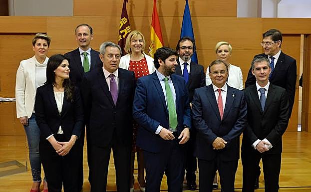 ABRIL 2018. Miras arriesga y renueva a su equipo