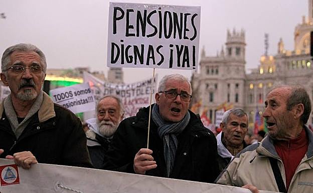 El Gobierno renuncia a imponer una nueva fórmula de revalorización de las pensiones