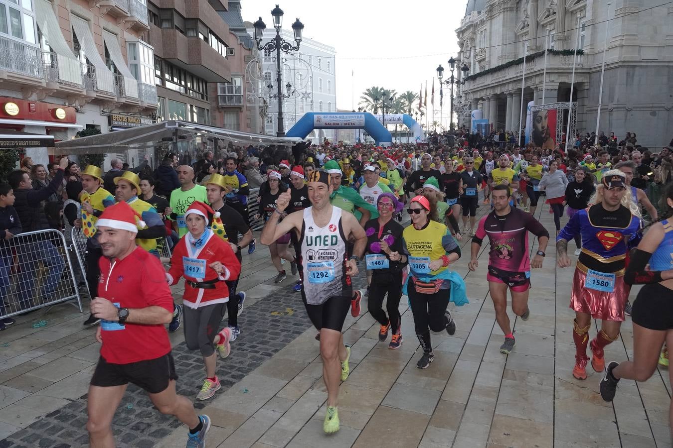 Más de 2.500 corredores convierten la San Silvestre de 2018 en la más concurrida de la historia, con triunfos de José Manuel Cortés y Sandra García Pagán