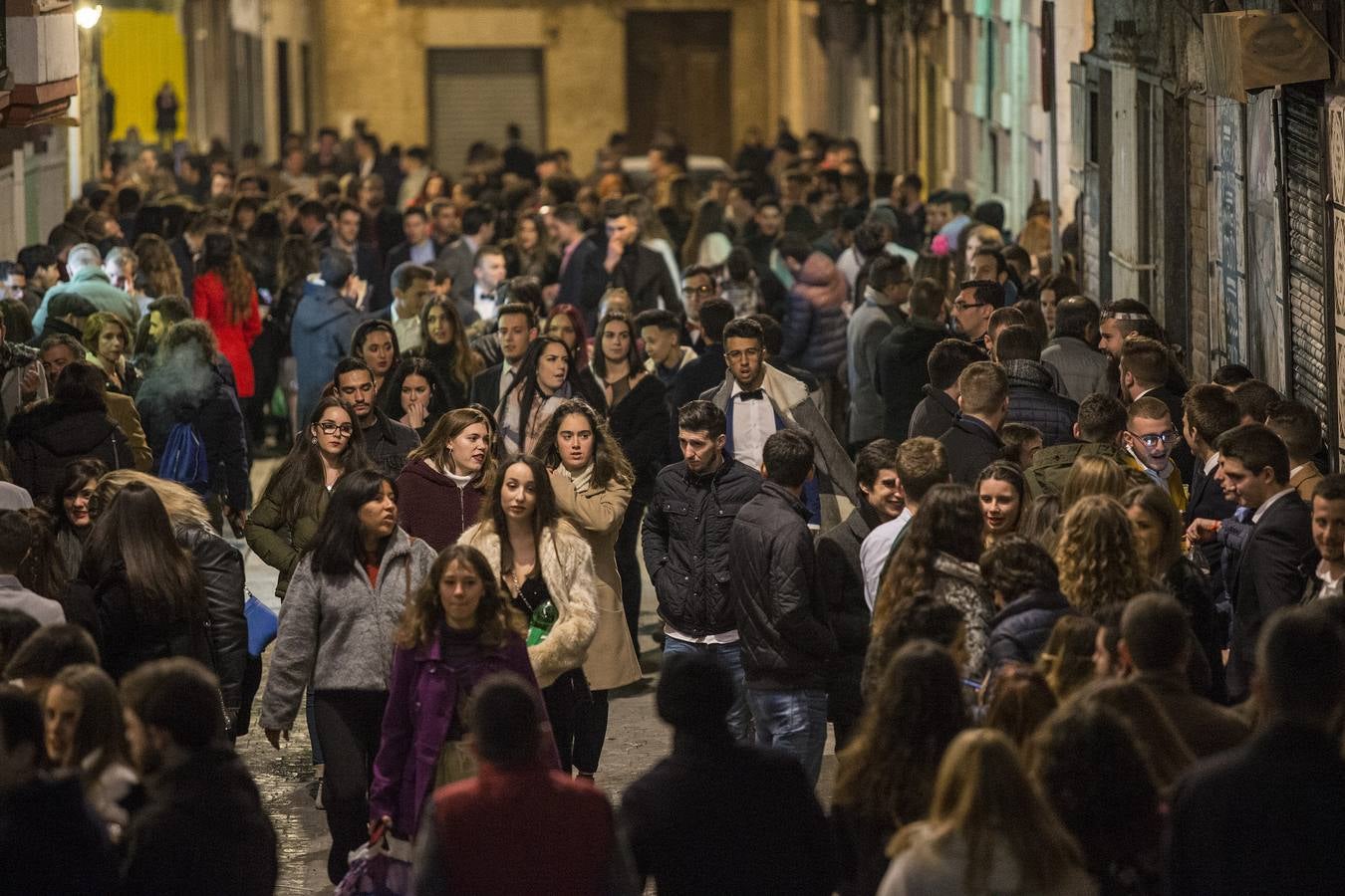 Las fiestas y el cotillón tomaron cartagena en la última noche del año.