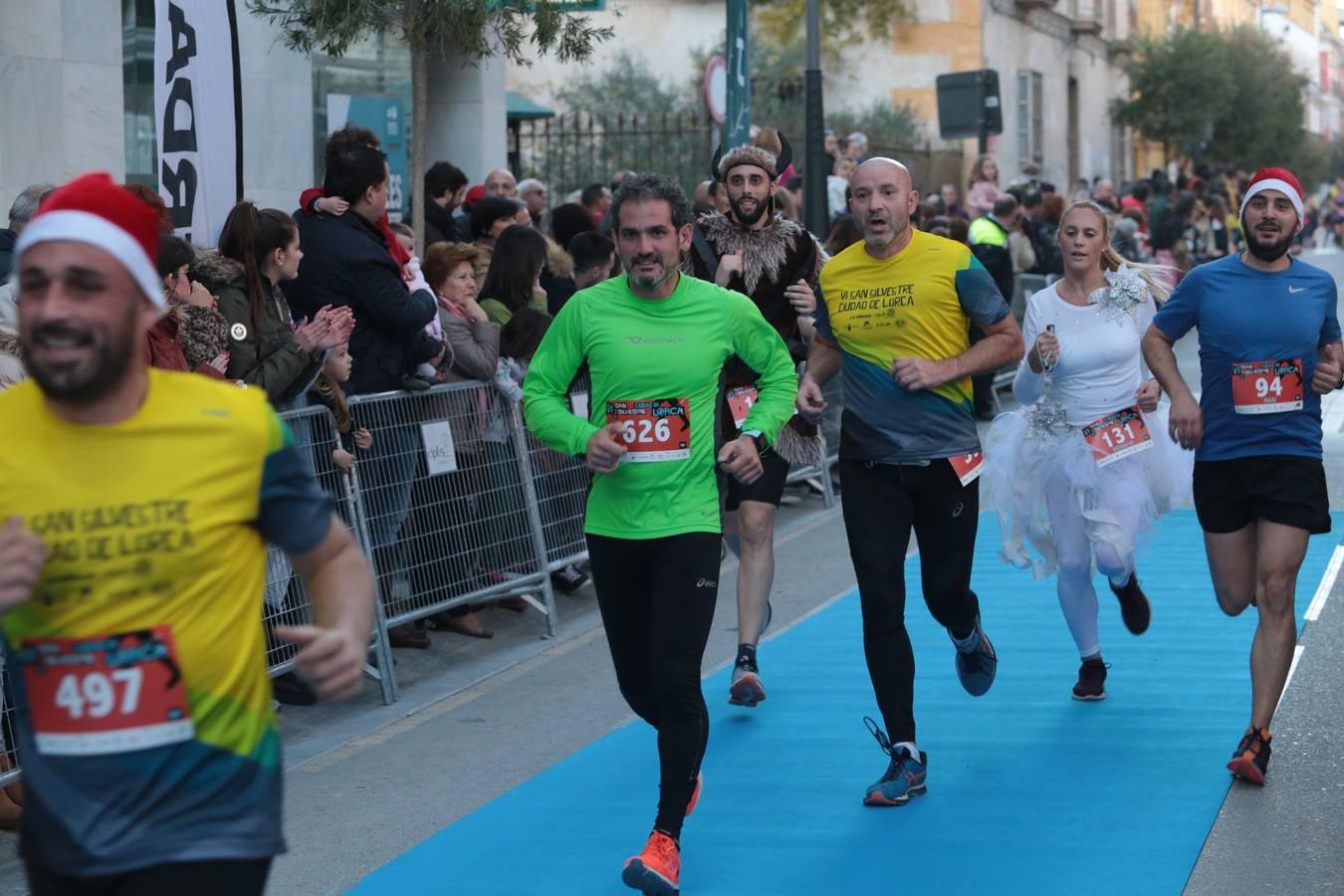 Casi un millar de corredores despiden el año disfrutando del deporte en la Ciudad del Sol por una buena causa