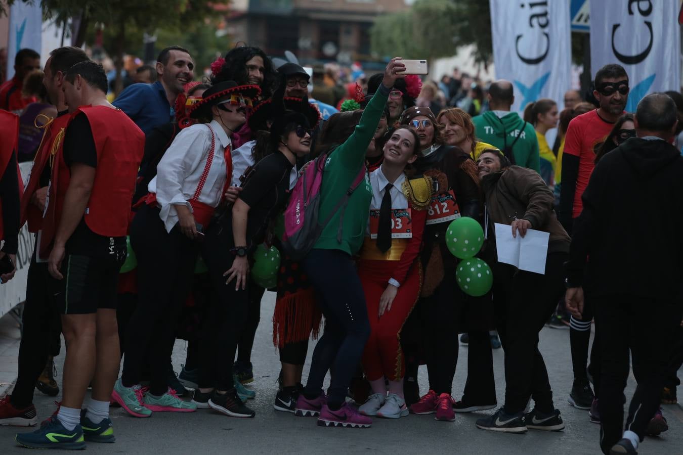 Casi un millar de corredores despiden el año disfrutando del deporte en la Ciudad del Sol por una buena causa