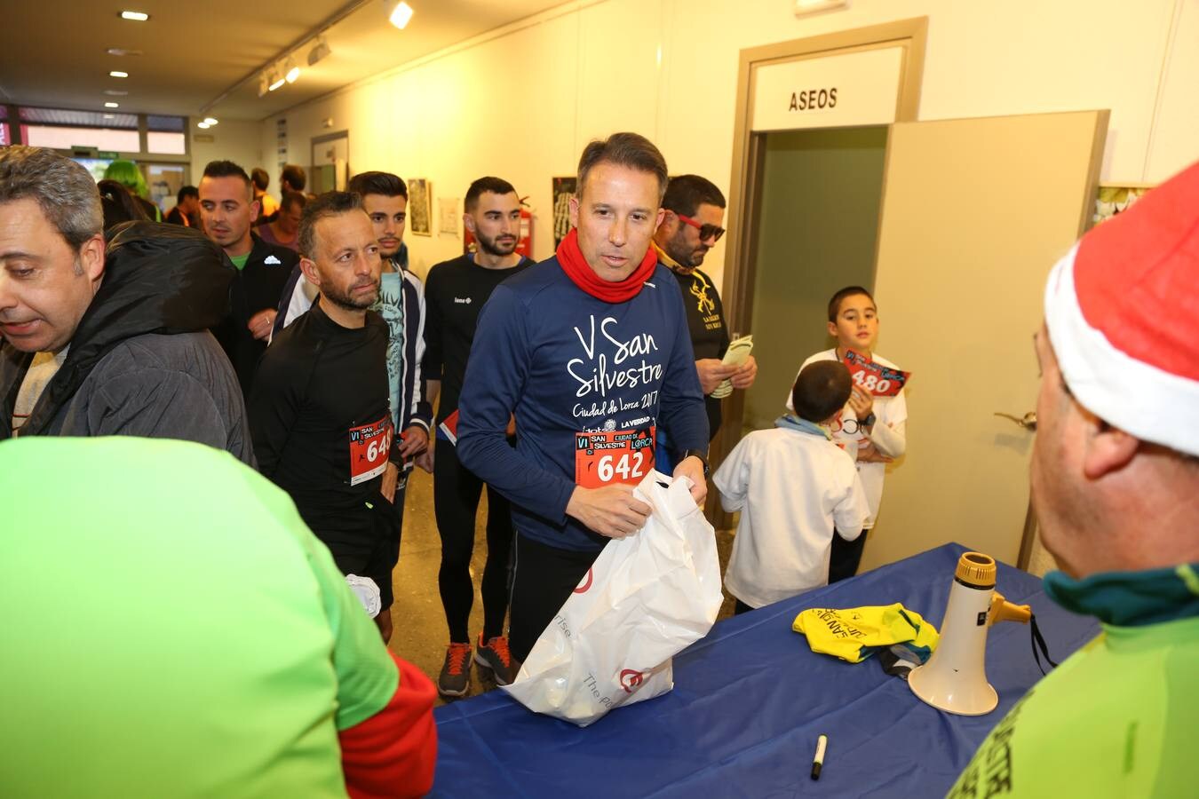 Lorca despidió el año corriendo la VI San Silvestre Ciudad de Lorca, que se corrió en la última tarde del año 2018