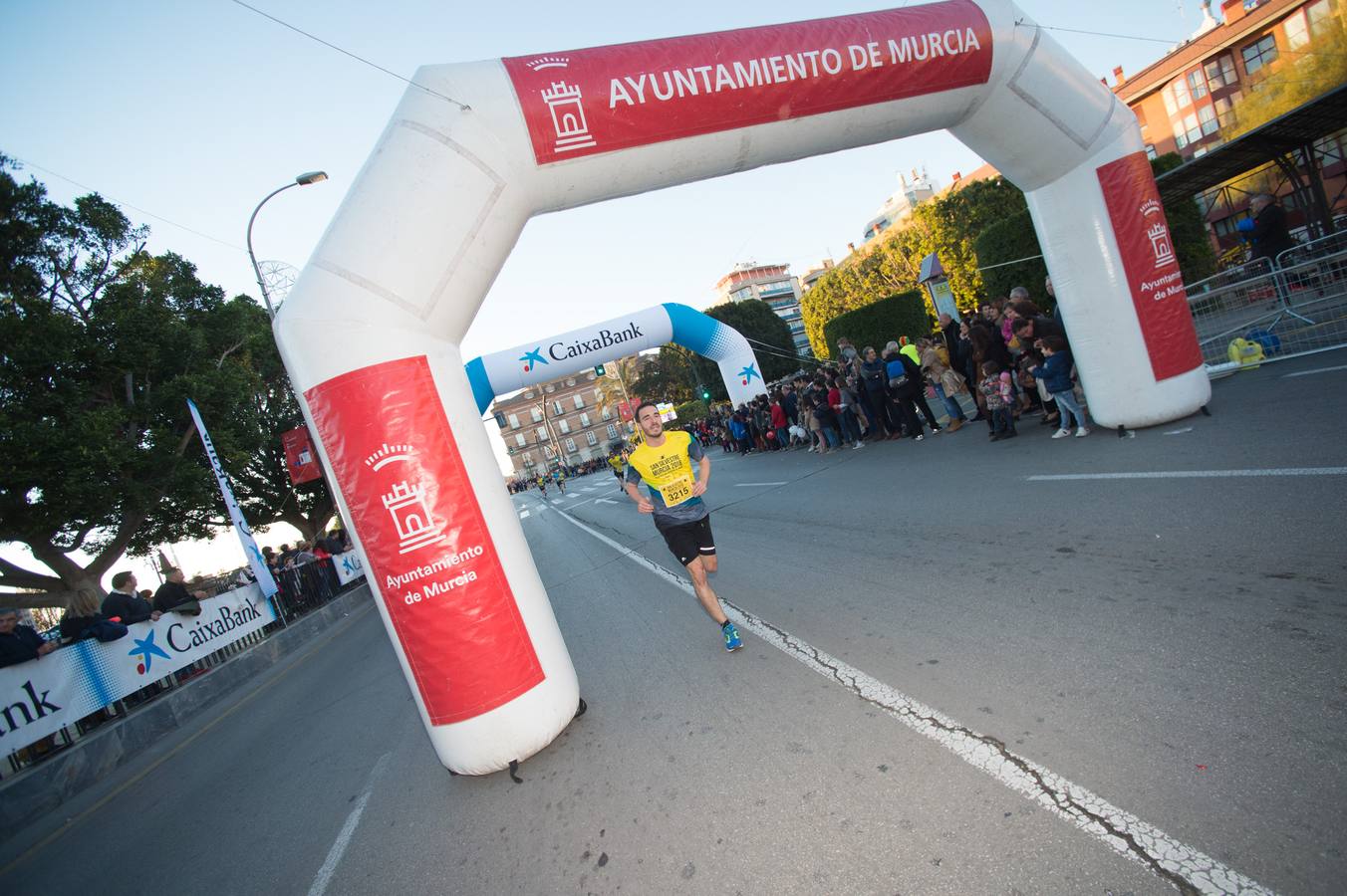 Sergio Fernández y Paloma Sánchez se imponen en la San Silvestre de Murcia