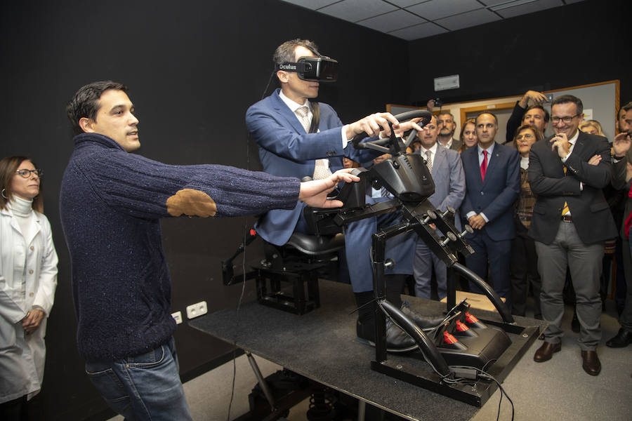 Visita del ministro de Ciencia y Universidades Pedro Duque al edificio de la UPCT y la empresa MTorres dentro del parque tecnológico de Fuente Álamo.