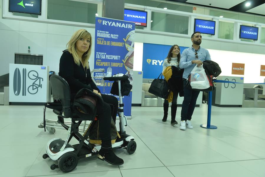 El primer avión en tocar tierra llegó con 25 minutos de antelación tras completar un vuelo sin incidentes