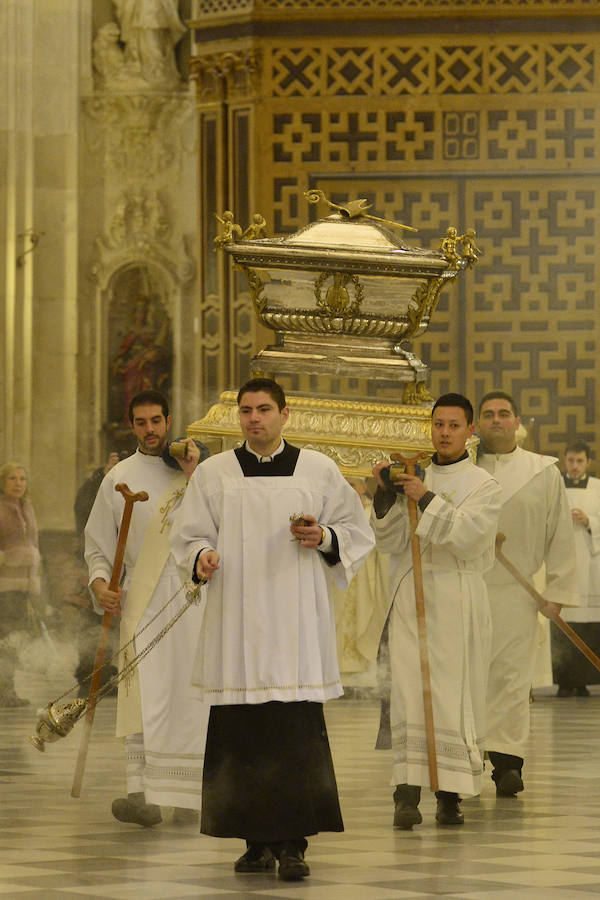 El patio del Palacio Episcopal acogió una celebración en la que se sirvió el tradicional boniato dulce y mistela, un postre con el que antiguamente se celebraba esta onomástica