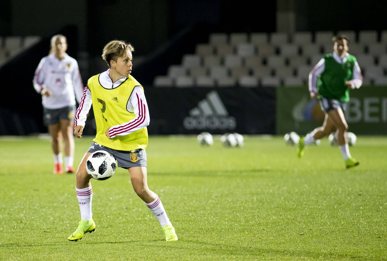 El Efesé regala 2.500 entradas a sus abonados y el Ayuntamiento reparte 5.000 en centros educativos