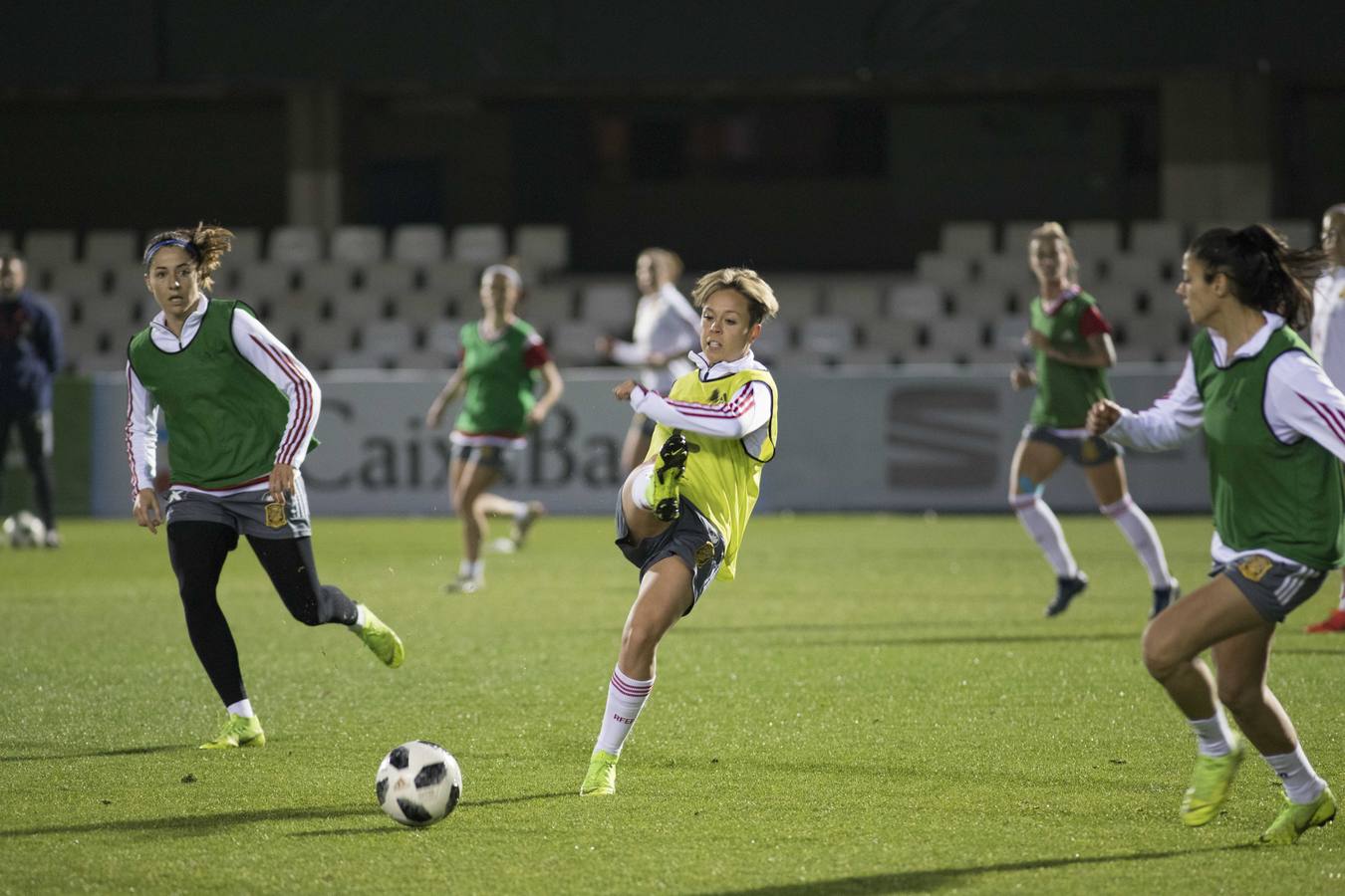 El Efesé regala 2.500 entradas a sus abonados y el Ayuntamiento reparte 5.000 en centros educativos