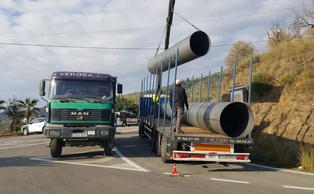 Imagen de algunos de los tubos enviados por esta empresa de Totana.