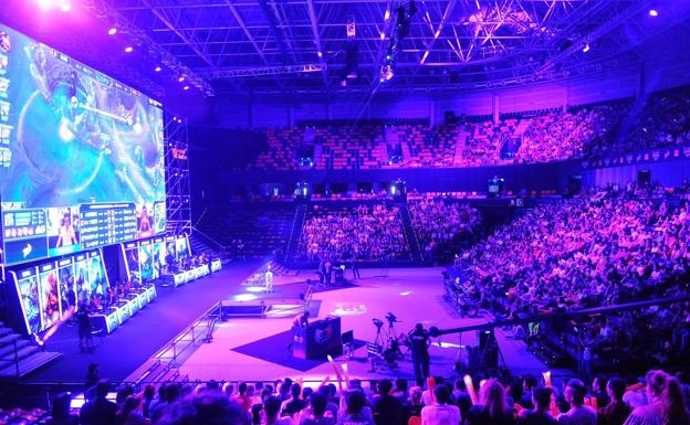 3.000 personas asistieron, el pasado mes de octubre, en el Bilbao Arena, al desenlace de la competición nacional de 'League of Legends', el juego en línea más grande del mundo. 